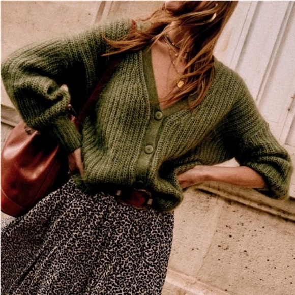 Sezane Achille Jumper Knitwear in Khaki - Picture 3 of 6